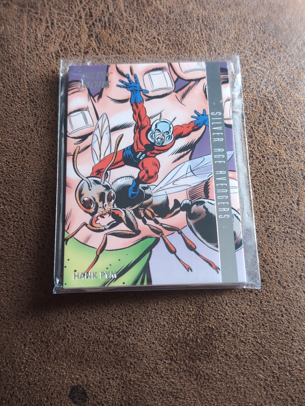 2$ Add On⭐ Fleer Ultra Avengers Silver Age   Hank Pym Card